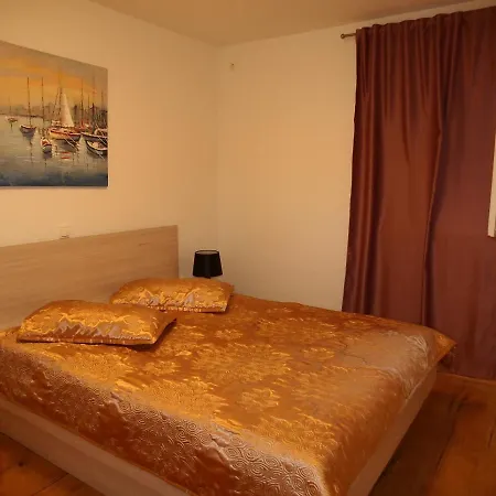With A Parking Space - 9129 Makarska