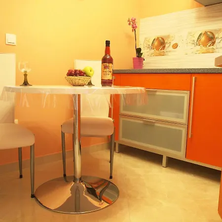 With Parking Space - 9129 شقة