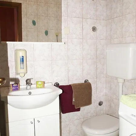 With Parking Space - 9129 * ماكارسكا